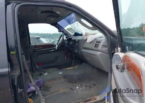 1999 Ford F-250 Lariat/Xl/Xlt from USA, damaged, VIN 1FTNF21L4XED69711